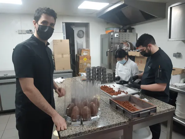 Les heures supplémentaires s'enchainent pour les salariés de Criollos